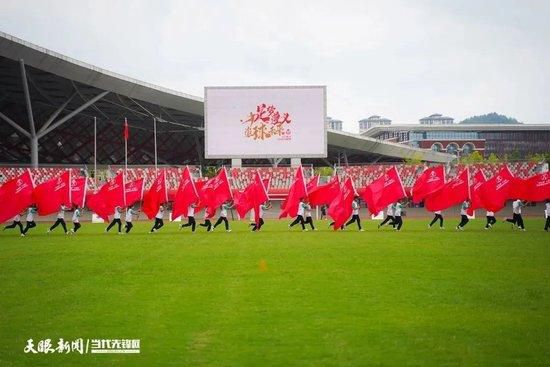 “没拍之前没有比较，拍《神探大战》才发现陈桂彬还幸福一点，至少他身边是漂亮的老婆